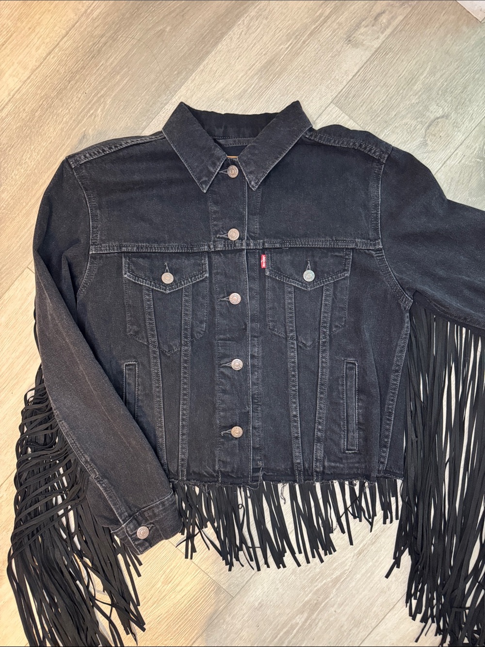 Levi's Ex-Boyfriend Fringe Trucker Black Denim Jacket - Picture 5 of 6